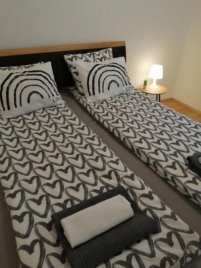 Tesla Appartement Wenen